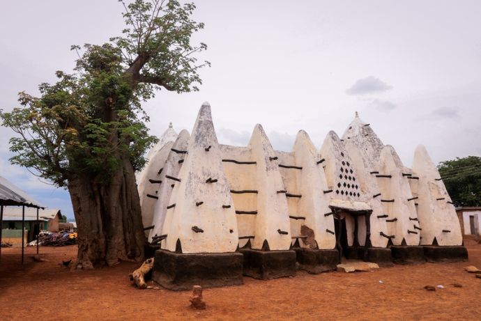 Historical and cultural tour of Ghana
